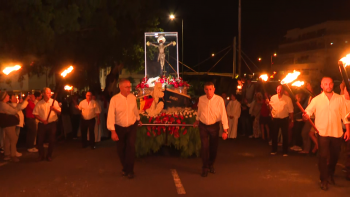 Imagem de Machico celebra a fé com a procissão do Senhor dos Milagres (vídeo)