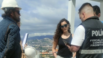 Imagem de PSP identifica 155 cidadãos estrangeiros e detém 3 por permanência ilegal