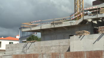 Imagem de Redução do IVA na construção poderá não ter grandes efeitos prático (vídeo)