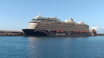 Imagem de Escala inaugural do Mein Schiff Relax traz 5.500 pessoas à Madeira