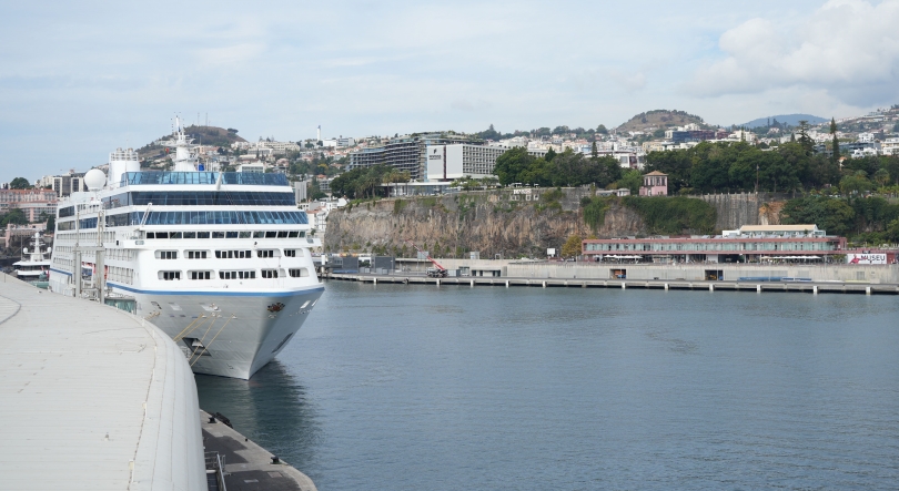Imagem de Nautica traz mil passageiros para passar o dia no Funchal
