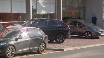 Imagem de Governo vai cobrar 2 euros por dia aos carros de aluguer (vídeo)