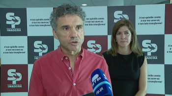 Sindicato defende carreiras iguais para professores do privado e público (vídeo)