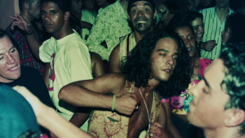 Imagem de ‘Paraíso’ das raves eletrónicas dos anos 90 (vídeo)