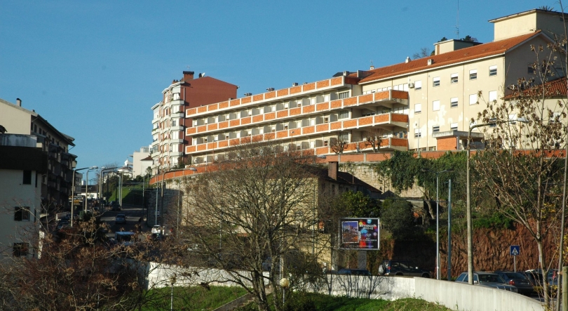 Imagem de Bebé nasce no carro duas horas após mãe ter alta da maternidade de Coimbra