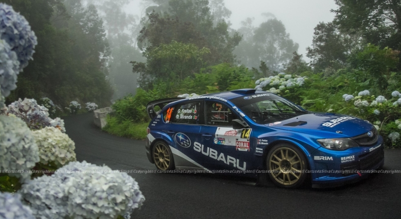 Imagem de Gil Freitas na Rampa do Paul do Mar com o Subaru WRC