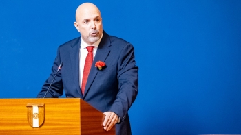 Imagem de PS Madeira contesta decisão de Maduro