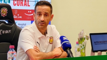 Imagem de Marítimo joga com o Portimonense na estreia de Miguel Moita