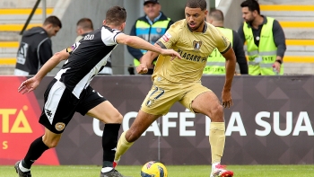 Imagem de Nacional perde em casa com o Famalicão