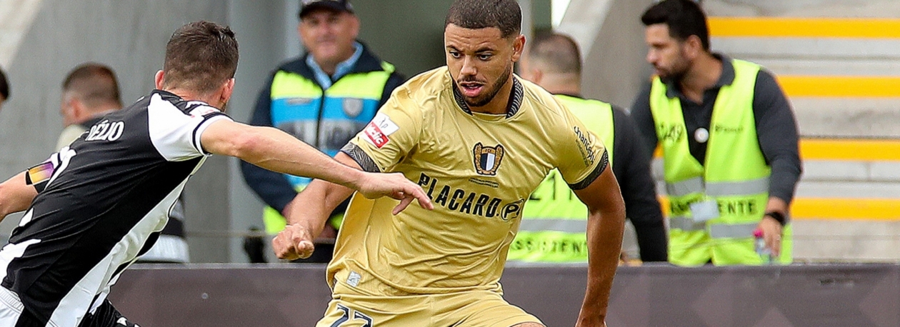 Imagem de Nacional perde em casa com o Famalicão