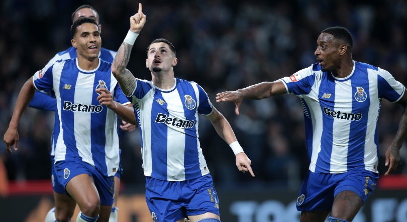 Imagem de Líder FC Porto vence Sporting de Braga e mantém vantagem para os rivais