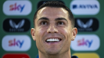Imagem de Ronaldo titular frente à Irlanda (áudio)