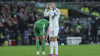 Imagem de Portugal perde na Irlanda e Ronaldo é expulso pela 1.ª vez na seleção