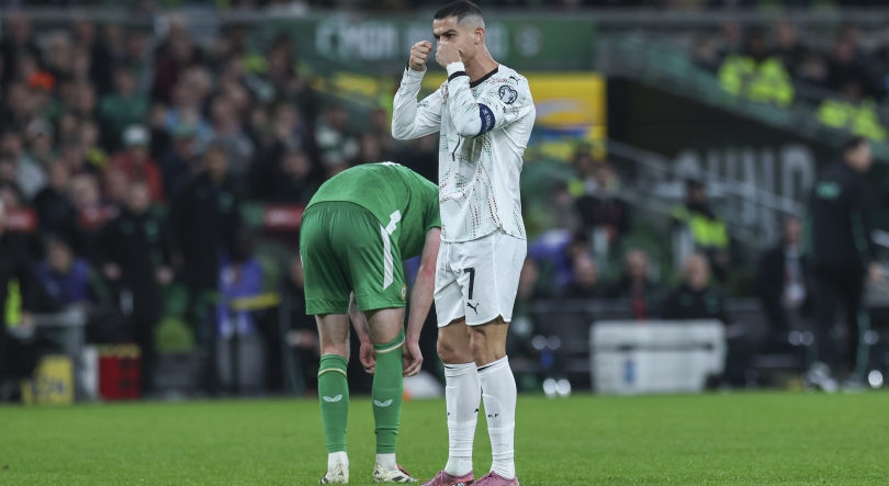 Imagem de Portugal perde na Irlanda e Ronaldo é expulso pela 1.ª vez na seleção