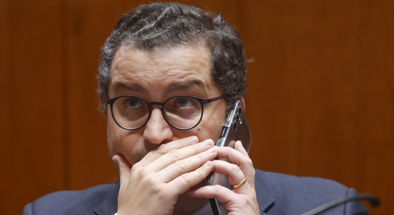 Imagem de Finanças alertam para conteúdos falsos com nome e imagem do ministro Miranda Sarmento