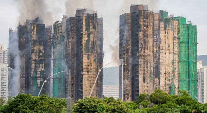 Imagem de Sobe para 83 o número de mortos na sequência do incêndio em Hong Kong