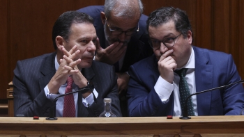 Imagem de Governo reconhece “sentido de responsabilidade” do PS mas pede que olhe “para a frente”