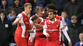 Imagem de Sporting de Braga resgata empate em inferioridade na visita ao Rangers