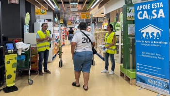 Imagem de CASA está nos supermercados para recolher alimentos (áudio)