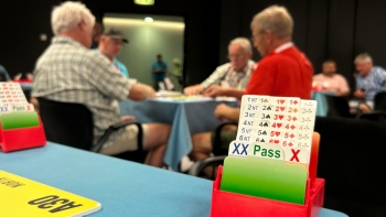 Imagem de Equipa liderada por Selena Pepic vence Open Bridge (vídeo)