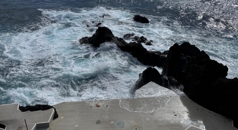 Imagem de Capitania do Funchal cancela avisos de agitação marítima, vento e mau tempo