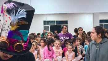 Imagem de Fórum Machico abre portas ao “Chapeleiro e o Tempo” (vídeo)