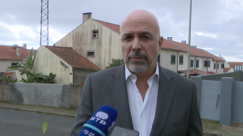 Imagem de PS lamenta corte no investimento na habitação (vídeo)