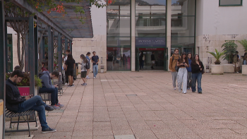 Imagem de Descongelamento do valor das propinas preocupa estudantes (vídeo)