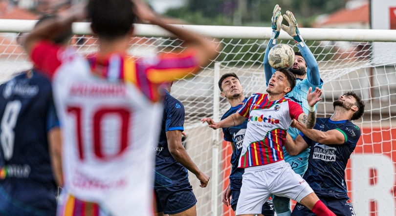 Imagem de Dérbi regional termina empatado