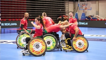 Imagem de Portugal campeão europeu de andebol em cadeira de rodas com equipas de quatro