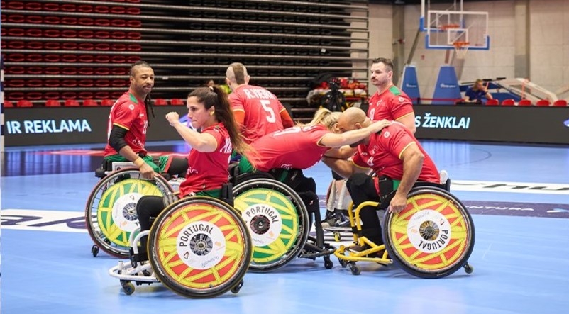 Imagem de Portugal campeão europeu de andebol em cadeira de rodas com equipas de quatro