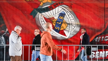 Imagem de Urnas fechadas com novo recorde mundial de 93.081 votantes