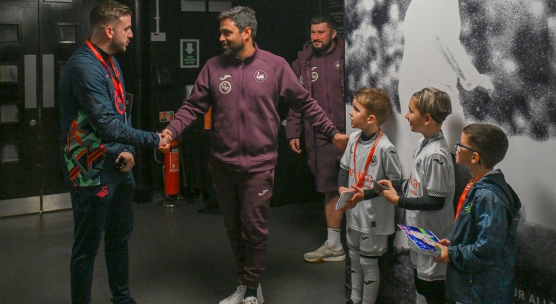 Imagem de Vítor Matos estreia-se com derrota no Swansea