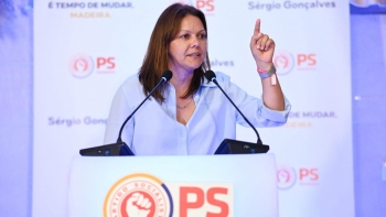 Imagem de Célia Pessegueiro entregou a candidatura à liderança do PS Madeira (áudio)