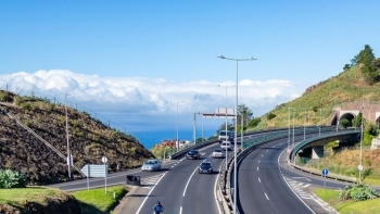 Imagem de 129 condutores multados por excesso de velocidade na via rápida