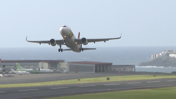 Imagem de Aviões estão a operar com normalidade no Aeroporto da Madeira (vídeo)