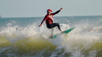 Imagem de Um ‘mar’ de pais natais na Florida (vídeo)