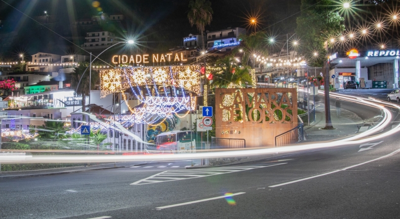 Imagem de Câmara de Lobos enfeitado de Natal (vídeo)