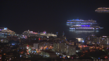 Imagem de Porto do Funchal com dezena de navios (vídeo)