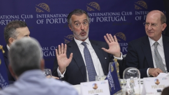 Imagem de Mau tempo na Madeira força cancelamento da visita de Cotrim de Figueiredo