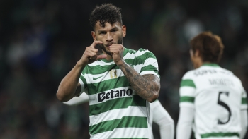 Imagem de Sporting aplica goleada ao AVS