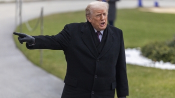 Imagem de Comentador Tucker Carlson afirma que Trump declarará guerra à Venezuela hoje