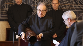 Imagem de Ricardo Sousa em primeiro e Gouveia e Melo em último nos boletins de voto