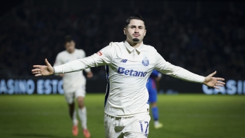 Imagem de FC Porto passa com distinção em Alverca e soma mais um triunfo