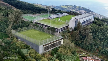 Imagem de Rui Alves anuncia novo campo relvado, Albuquerque quer Nacional a lutar pelos primeiros lugares (vídeo)