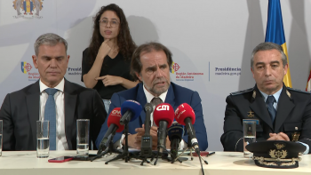 Imagem de Espetáculo Pirotécnico mantém-se à meia-noite (vídeo)