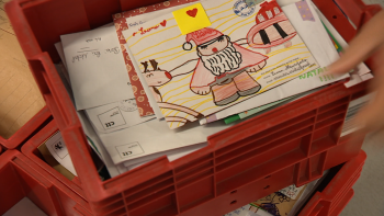 Imagem de CTT continuam a receber cartas dirigidas ao Pai Natal (vídeo)