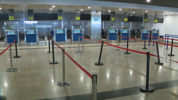 Imagem de 130 ligações aéreas canceladas devido ao vento (vídeo)