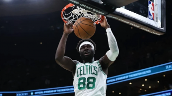 Imagem de Queta com quinto duplo-duplo da época em novo recorde de utilização