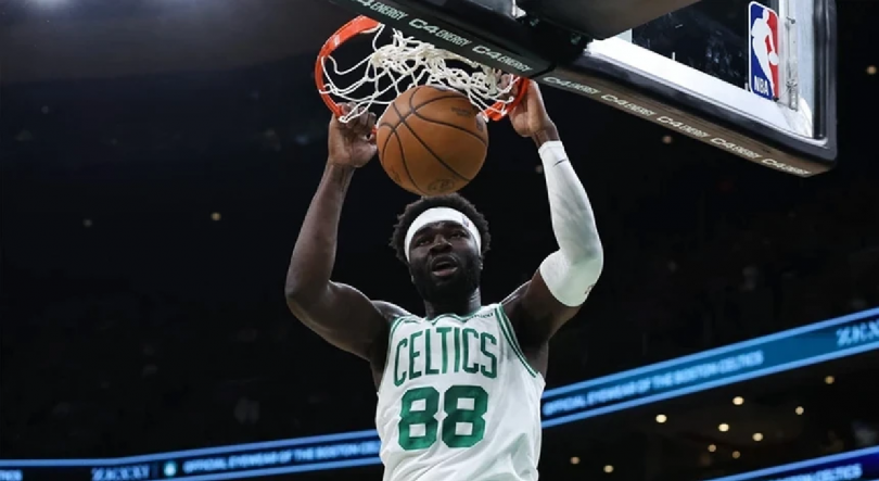 Imagem de Queta com quinto duplo-duplo da época em novo recorde de utilização